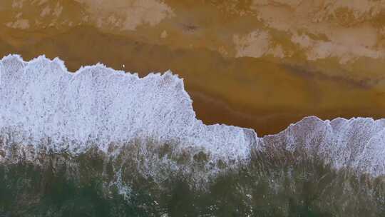 海南海岸线沙滩海浪航拍