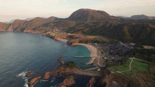 日本京都蓝海湾的空中无人机景观京都京都岛