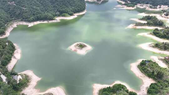 航拍水库湖泊美景河流建设乡村山区生态水系