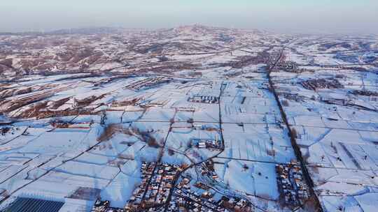 大地村庄雪原航拍