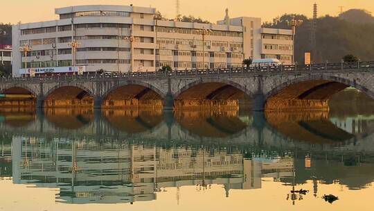 横店大桥桥洞落日余晖空镜