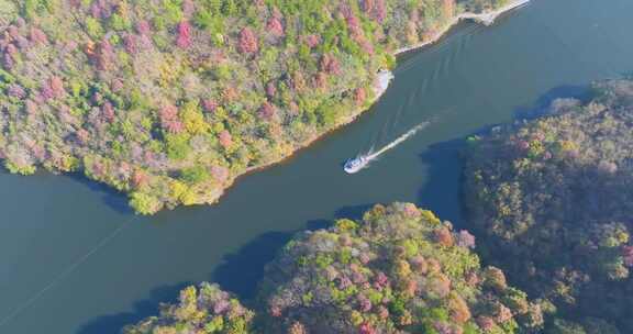 武汉木兰天池风景区深秋风光