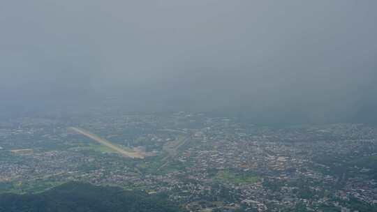 香港大帽山郊野公园，高视角俯瞰城市天际线