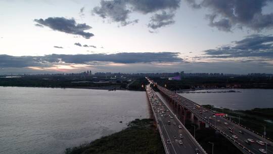 哈尔滨公路大桥城市夜景风光航拍