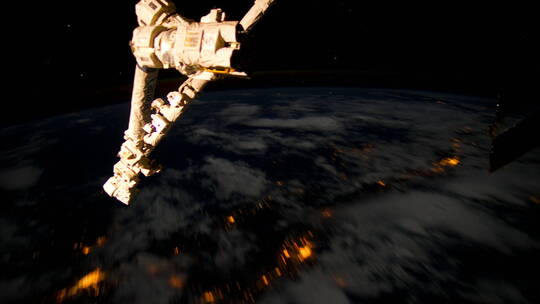中国国际空间站夜间在地球上空飞行影像