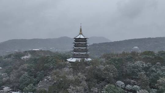 航拍西湖大雪