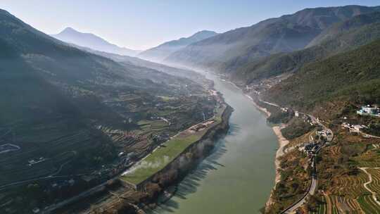 云南山脉河流金沙江怒江自然风光航拍