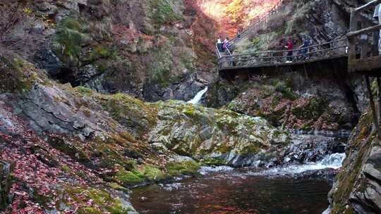 辽宁本溪大石湖秋天风景