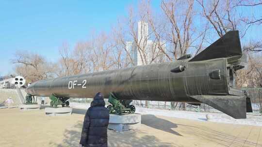 导弹展示场景 哈工大校园东风导弹实物