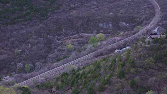 北京居庸关长城花海列车