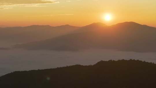 景迈山茶山云海日出