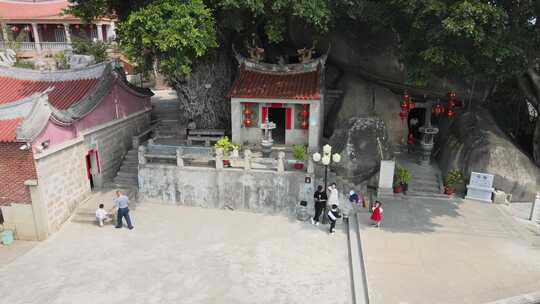 航拍福建泉州惠安一片瓦寺