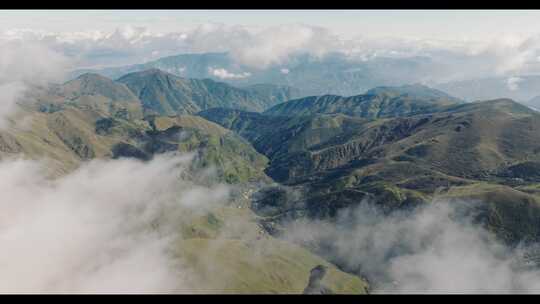 穿越云海和高山