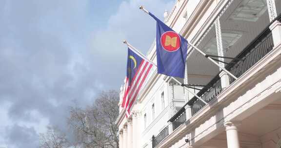 英国伦敦贝尔格莱维亚的马来西亚国旗