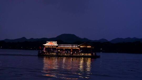 杭州西湖游船夜景4K视频素材