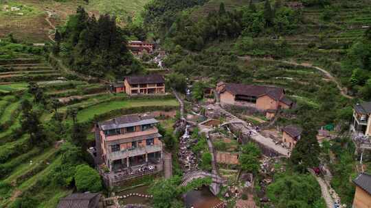 航拍浙江丽水云和梯田风景区白银谷古村落