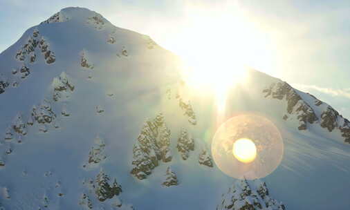 日照金山 雪山之巅 雪山 云海 山峰延时