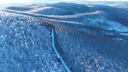 大兴安岭林海雪原和雪路