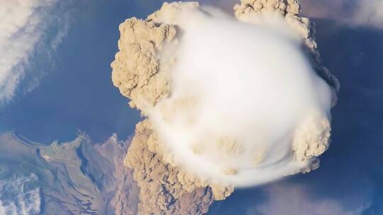 火山爆发航拍视频素材模板下载