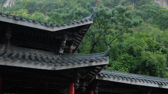 柳州文庙中式庭院古建筑雨景雨季大雨暴雨