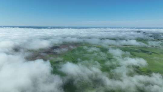 航拍夏日田野风景云雾云海