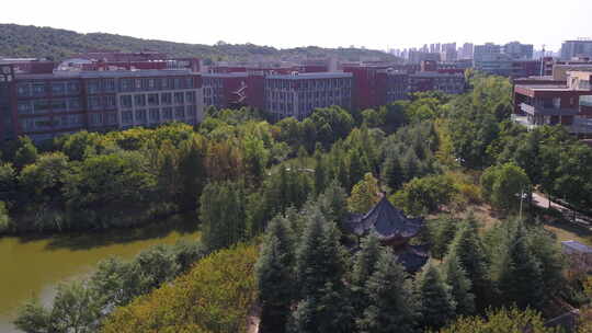 航拍武汉企业天地周边建筑水面远景空镜
