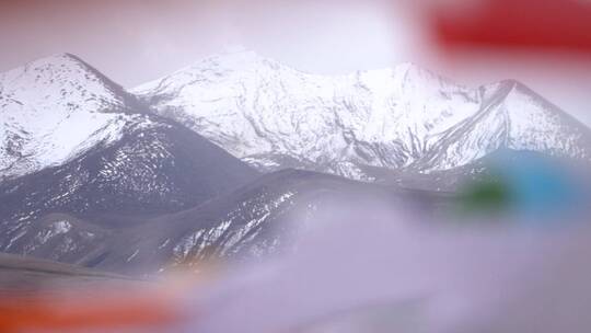 雪山经幡高原西藏