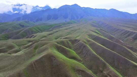 新疆独库公路唐古拉风暴天山神秘大峡谷