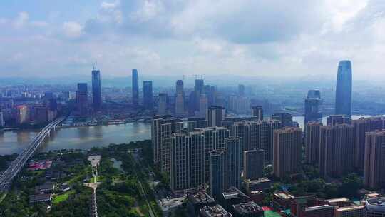 广州琶洲新村看金融城视频素材模板下载