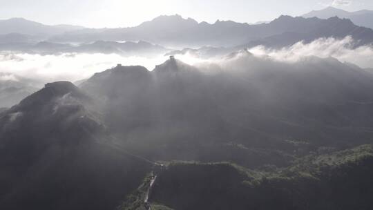 北京河北承德金山岭长城壮观大气云海航拍