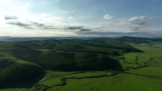 航拍夏日大兴安岭风景山林风光