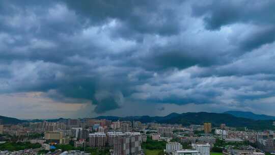 航拍城市上空狂风暴雨来临