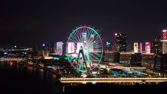 深圳宝安欢乐港湾摩天轮夜景直冲越过