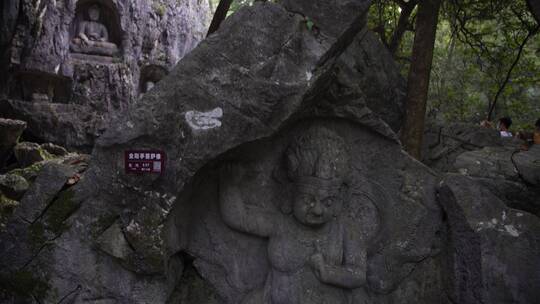 杭州灵隐寺飞来峰塑像