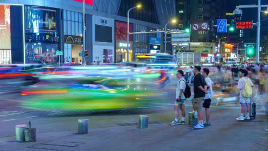 江西南昌八一馆中山路夜景人流延时摄影