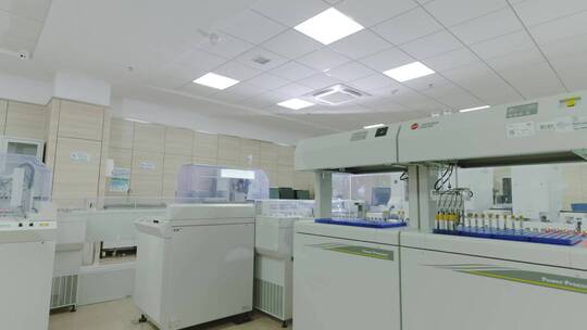 高端医疗设备全自动血型分析仪免疫分析仪视频素材模板下载