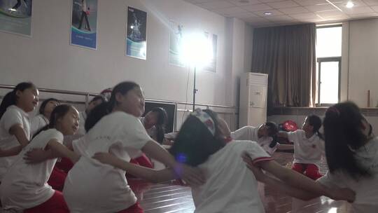 学校社团活动舞蹈训练视频素材模板下载