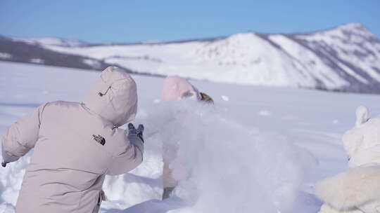 好朋友打雪仗视频素材模板下载