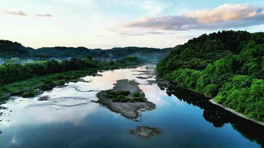 航拍湖光山色夕阳倒影晚霞乡村炊烟