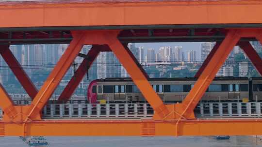 千厮门大桥轨道交通