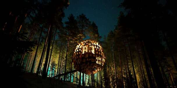 星空森林宇宙冥想中发光球形建筑夜景