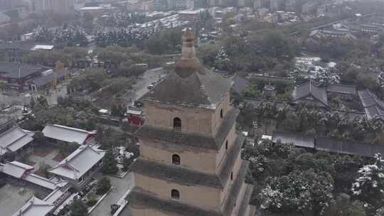 雪中的西安大雁塔雪景