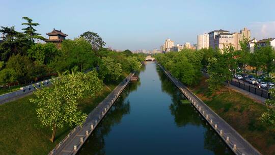 西安城墙护城河