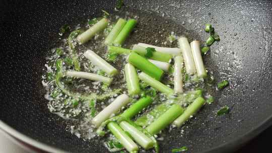 中式特色粤菜菠萝咕噜肉制作及配料