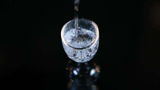 酒花倒酒白酒粮食酒升格广告片