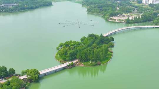 安徽省合肥市蜀山区翡翠湖景区湖泊城市地标