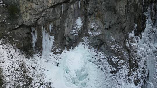 西安秦岭冬天瀑布冰瀑俯拍航拍