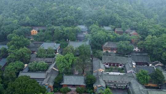 航拍台州天台国清寺隋塔到寺院上空