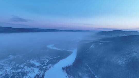 航拍寒冬林海雪原冻雾冰河