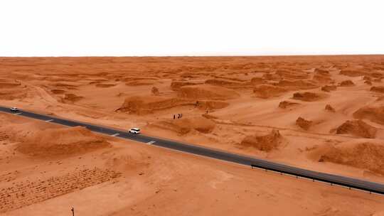 西北戈壁雅丹火星公路航拍视频素材模板下载